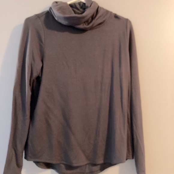Cowel neck sweater - Picture 1 of 3